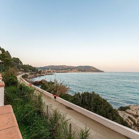 C22 Beachfront Villa - Spa Bath, Pool, Private Beach, Parking Free Marina dʼMarina dʼAndora 외부 사진