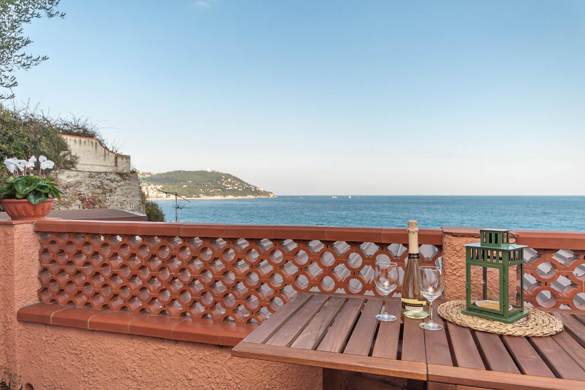 C22 Beachfront Villa - Spa Bath, Pool, Private Beach, Parking Free Marina dʼMarina dʼAndora 외부 사진