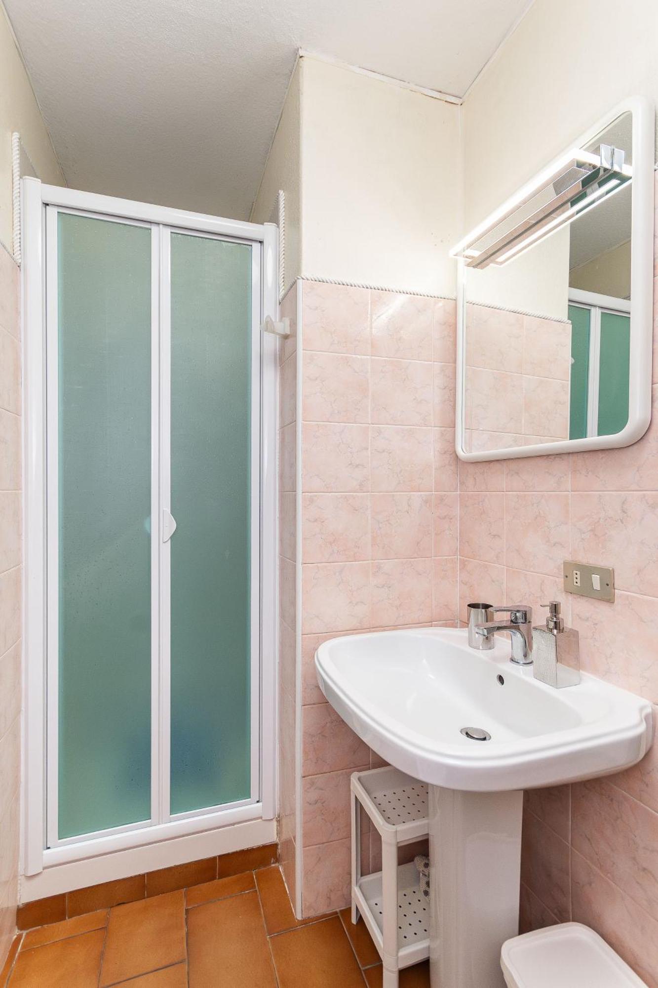 C22 Beachfront Villa - Spa Bath, Pool, Private Beach, Parking Free Marina dʼMarina dʼAndora 외부 사진